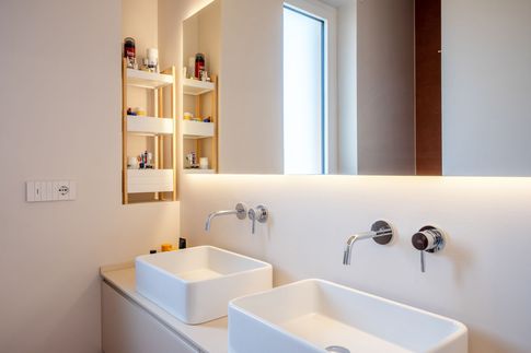 Bagno di Servizio in stile glamour di 6 di Gianluca Chiocca Interior Design Studio Bagno di Servizio in stile glamour di 6 di Gianluca Chiocca Interior Design Studio