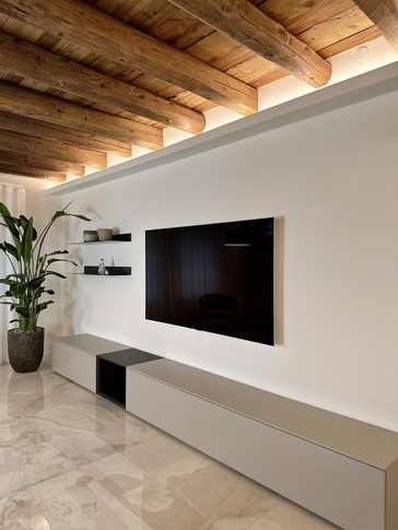 Soggiorno in stile moderno di 30 di Martina Fabbian Architetto