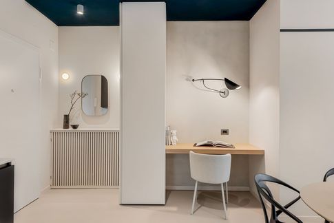 Open Space in stile minimal di 28 di Sofia Carta Studio