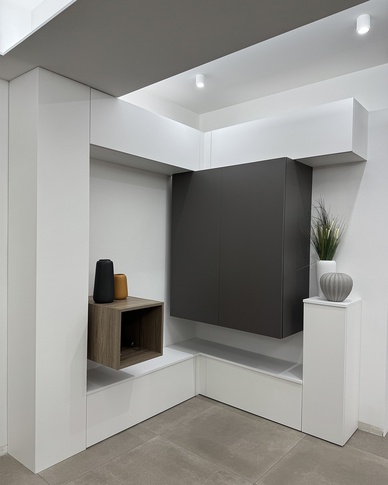 Open Space in stile contemporaneo di 45 di IMA STUDIO Open Space in stile contemporaneo di 45 di IMA STUDIO