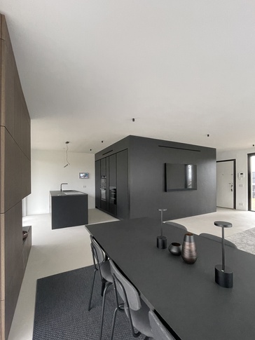 Open Space in stile minimal di 65 di LIT-ARCHITECTS