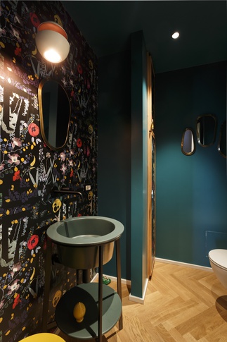 Bagno in stile contemporaneo di 3 di Valentina Varricchio Architetto Bagno in stile contemporaneo di 3 di Valentina Varricchio Architetto