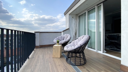 Terrazza in stile contemporaneo di 20 di kkarchitecture