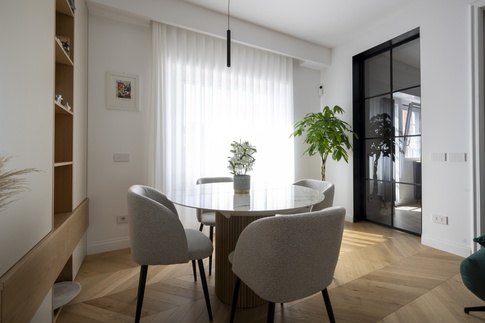 Soggiorno in stile contemporaneo di 26 di Montemurro Architettura