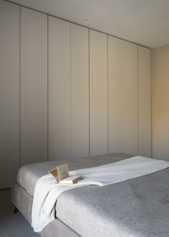 Camera da Letto in stile moderno di 18 di Michela Cordisco Studio