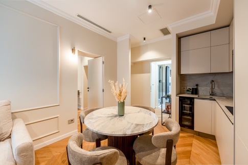 Open Space in stile contemporaneo di 18 di FCInteriorDesignStudio | Open Space in stile contemporaneo di 18 di FCInteriorDesignStudio |