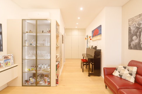 Open Space in stile contemporaneo di 40 di Carla Gatto Architetto