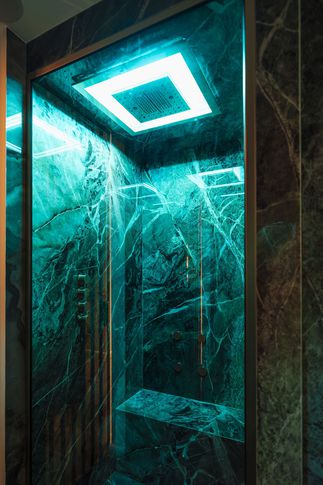 Bagno in stile moderno di 5 di Salvatore Sito Interior Designer