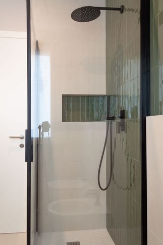 Bagno in stile moderno di 5 di SuMisura Architetti