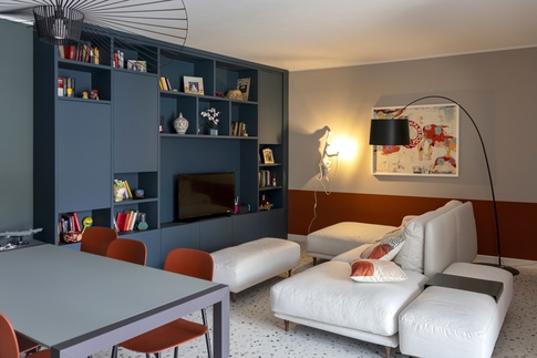 Soggiorno in stile contemporaneo di 32 di Studio MAC