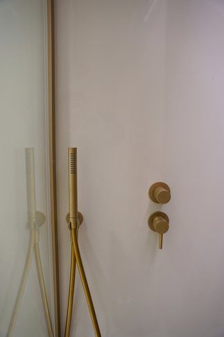 Bagno in stile contemporaneo di 6 di Rosaura D’Alessandro