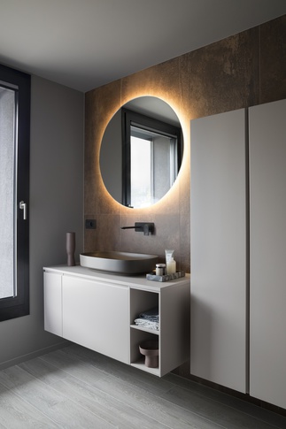 Bagno di Servizio in stile moderno di 6 di WPVA Walter Pescarollo-Vivan Architects