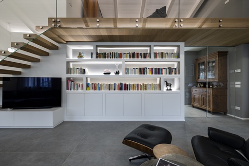 Soggiorno in stile moderno di 39 di Architetto Zavagnini Daniele