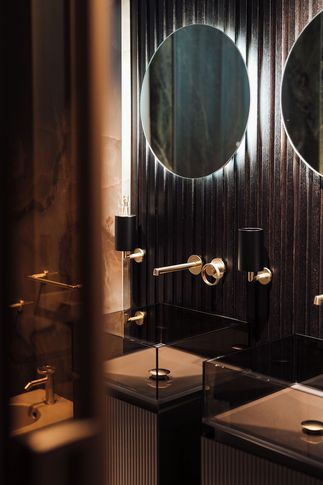 Bagno in stile moderno di 5 di Salvatore Sito Interior Designer