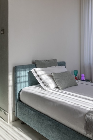 Open Space in stile moderno di 140 di CarnetCasa