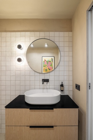 Bagno in stile contemporaneo di 8 di Giulia Dalena Bagno in stile contemporaneo di 8 di Giulia Dalena