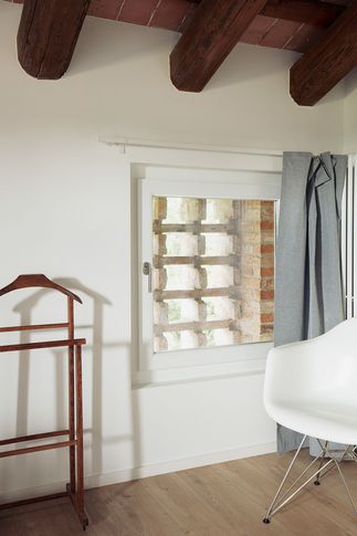 Camera da Letto in stile minimal di 20 di Didonè Comacchio Architects