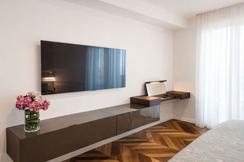 Camera da Letto in stile contemporaneo di 20 di Salvatore Sito Interior Designer