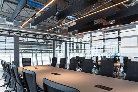 Open Space in stile moderno di 6000 di Lorenzo Franzi | Fotografia