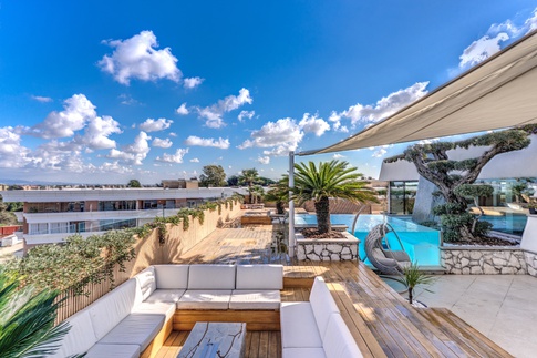 Terrazza in stile moderno di 250 di MOB Architects