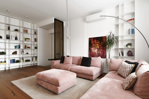 Open Space in stile contemporaneo di 39 di kkarchitecture