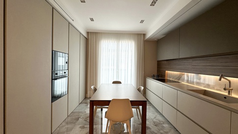 Cucina in stile contemporaneo di 14 di Studio Gaetano Riccardelli