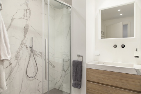 Bagno in stile moderno di 4 di giorgio davide manzoni architetto