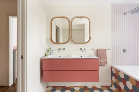 Bagno in stile moderno di 6 di NOMADE ARCHITETTURA