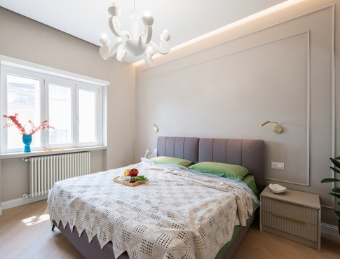 Camera da Letto in stile contemporaneo di 17 di Laura Mapelli Architetto