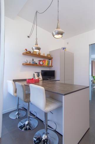 Cucina in stile contemporaneo di 16 di APstudio