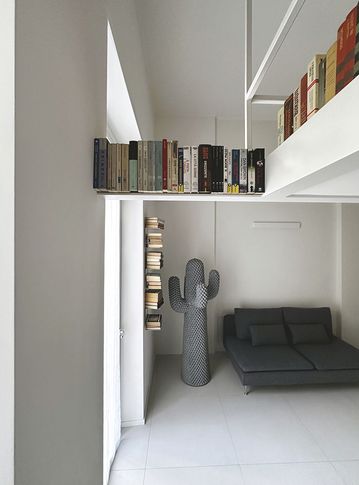 Scale in stile minimal di 3 di Valeria Eva Rossi Architetta