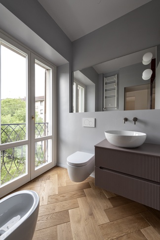 Bagno in stile contemporaneo di 4 di TGA_Studio