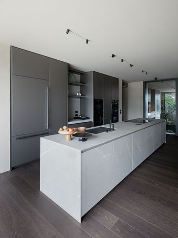 Cucina in stile minimal di 25 di Cariolato Arredamenti Cucina in stile minimal di 25 di Cariolato Arredamenti