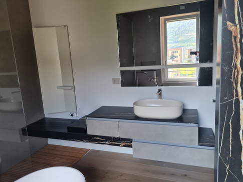 Bagno in stile soft industrial di 15 di ARCHIabita