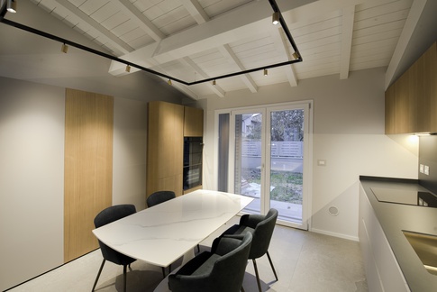 Open Space in stile moderno di 27 di MICHELE VOLPI STUDIO INTERIOR DESIGN