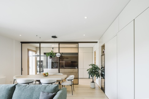 Open Space in stile contemporaneo di 39 di Tramas