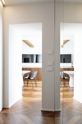 Cabina Armadio in stile contemporaneo di 10 di Andrea Benedetti Architetto