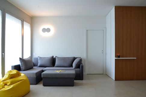 Soggiorno in stile contemporaneo di 30 di architempore