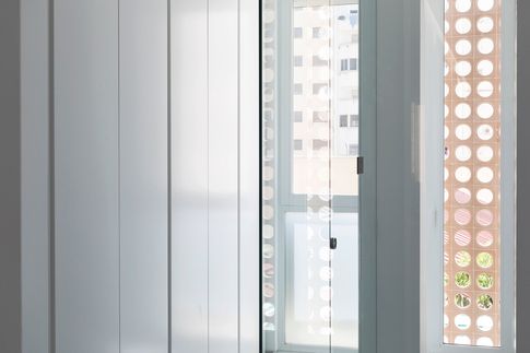 Camera da Letto in stile contemporaneo di 20 di Lorenzo Franzi | Fotografia