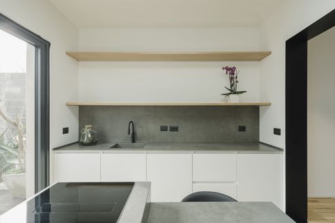 Open Space in stile contemporaneo di 38 di Tramas