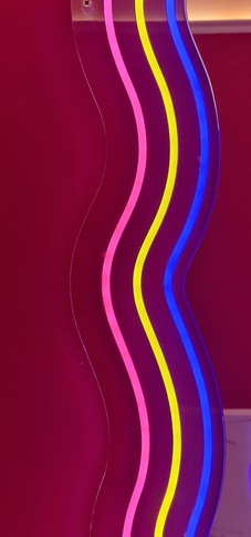 Open Space in stile pop art di 40 di Marila Fasulo Architetto Open Space in stile pop art di 40 di Marila Fasulo Architetto
