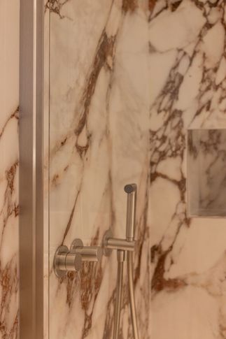 Bagno di Servizio in stile moderno di 7 di GianlucaTessaro_Designer