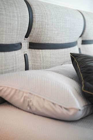 Camera da Letto in stile contemporaneo di 14 di Technical Works SRL