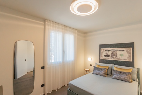 Camera da Letto in stile moderno di 14 di Alessandra Parolini Studio
