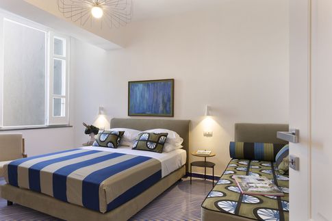 Camera da Letto in stile mediterraneo di 20 di Coluccio architetti