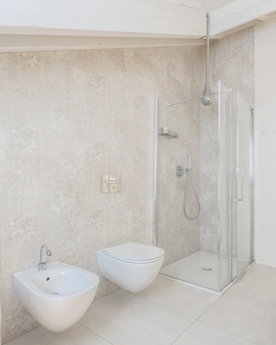 Bagno in stile classico di 9 di Annalisa Carli Architetto