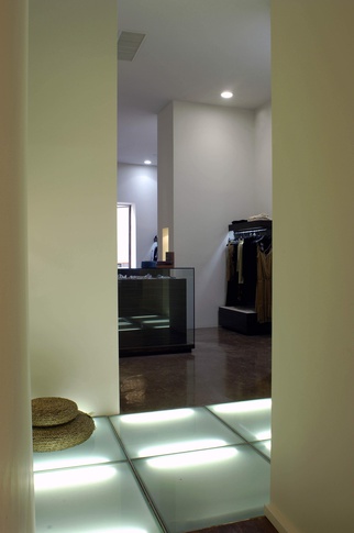 Open Space in stile contemporaneo di 600 di Architetto Cristiano Giustozzi