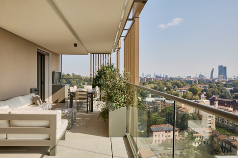 Terrazza in stile contemporaneo di 35 di EasyRelooking srls