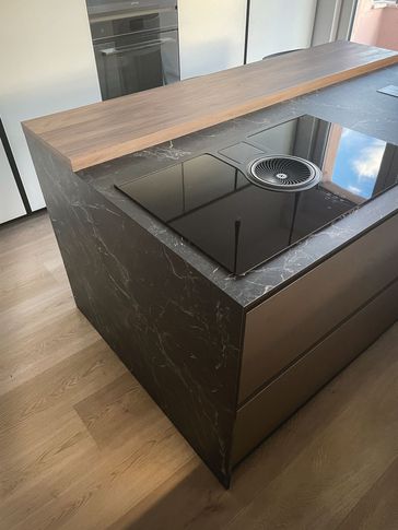 Cucina in stile moderno di 15 di Silvia Aquilani . Design studio