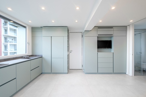 Open Space in stile moderno di 17 di Bossi Vigorito Building Interior